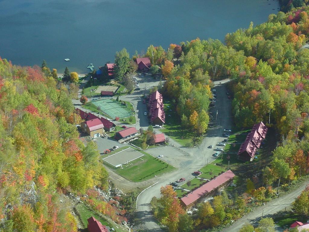 סנט היפולייט Auberge Du Lac Morency מראה חיצוני תמונה