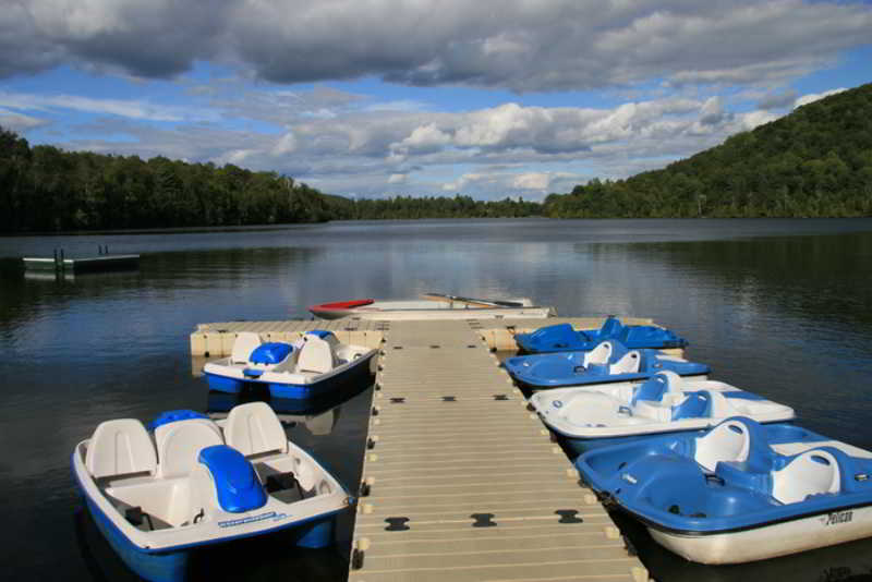 סנט היפולייט Auberge Du Lac Morency מראה חיצוני תמונה
