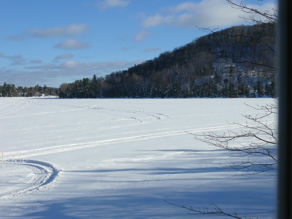 סנט היפולייט Auberge Du Lac Morency מראה חיצוני תמונה